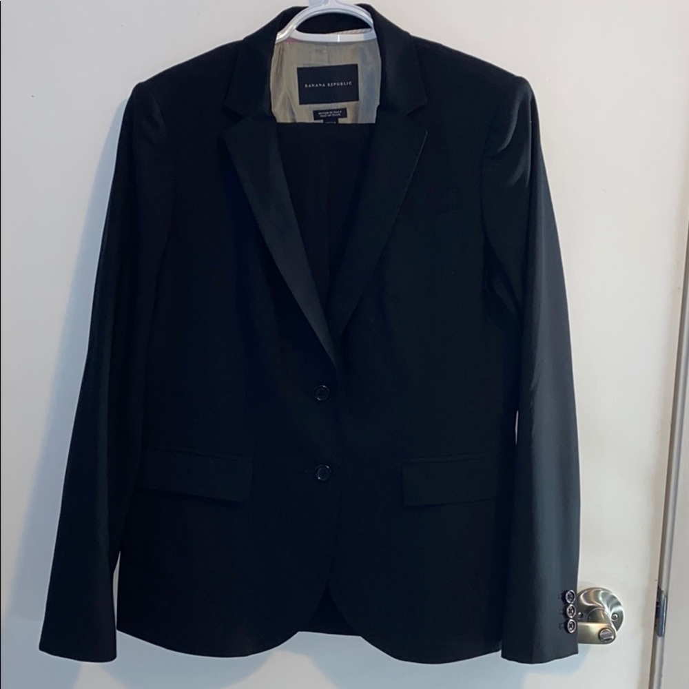Banana republic two-piece suit